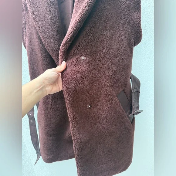 Karen Millen Deep Burgundy Teddy Sleeveless Belted Vest oversized 4 - Picture 11 of 12